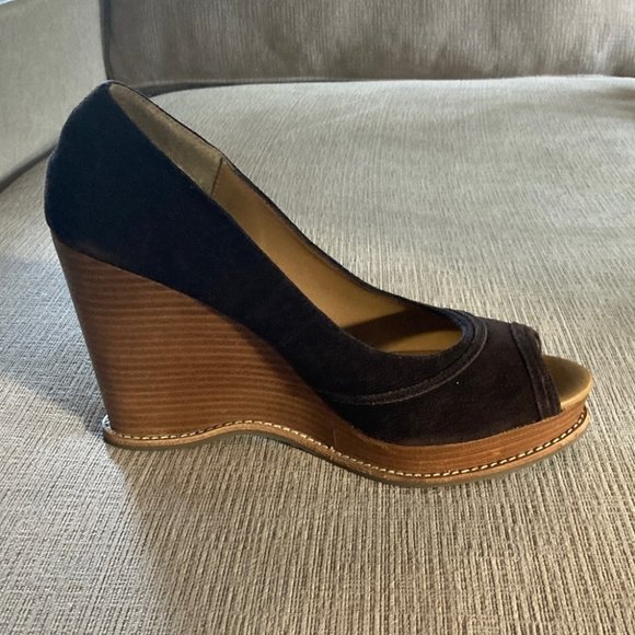 Steve Madden Brown Suede 4.25 inch Wedges - Style Cristan - Size 9.5 - Worn once - Picture 2 of 15